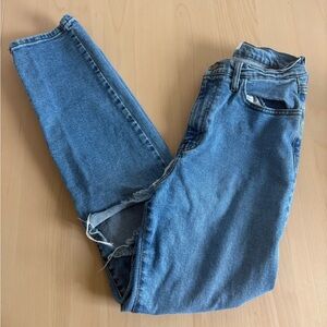 Vibrant MIU High-Rise Straight Leg Jeans – Size 7 (W27) – Raw Hem